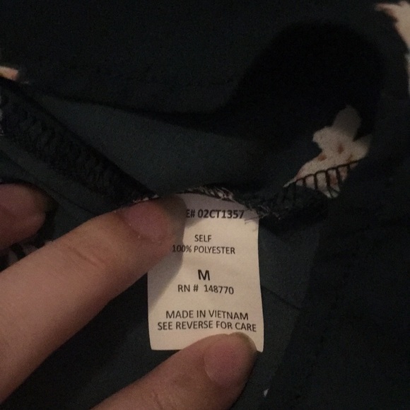 Green and floral top size m - Picture 3 of 4